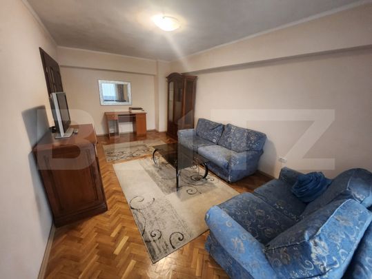 Apartament 2 camere, 67 mp, zona Cetate - Fotografie 1