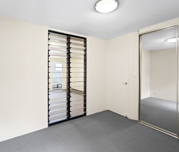 128 Cathedral Street, Woolloomooloo NSW 2011 - Apartment For Rent |... - Photo 1