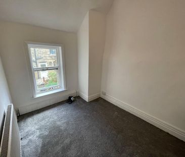 3 bedroom apartment to rent - Photo 2