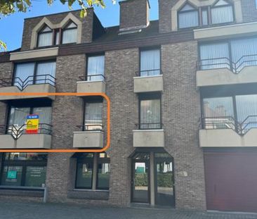 Prachtige villa met 4 slaapkamers, grote tuin en dubbele garage. - Photo 4