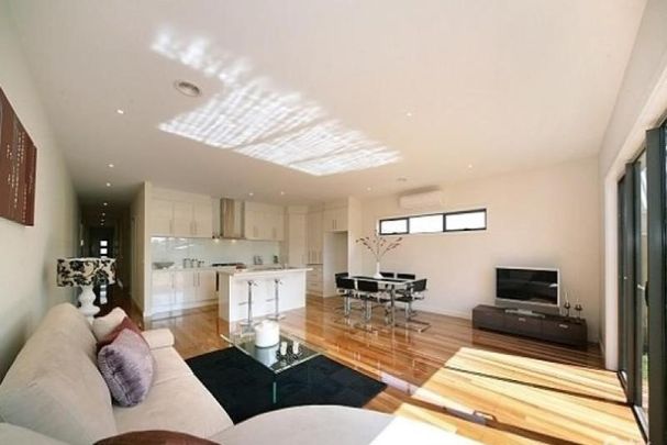 27A Castlewood Street, BENTLEIGH EAST - Photo 1