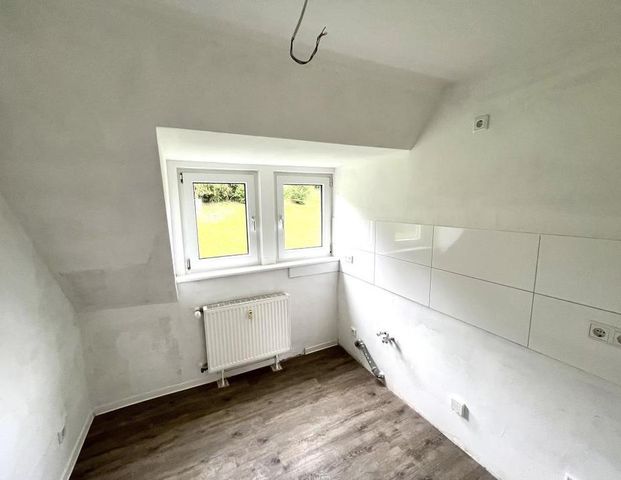 Charmante 2-Zimmer-Dachgeschosswohnung mit Wohlfühlatmosphäre!! - Photo 1