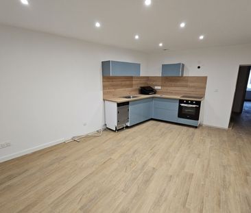 Location Appartement P3 Avec grand balcon rénové(e) Pont-de-veyle - Photo 3