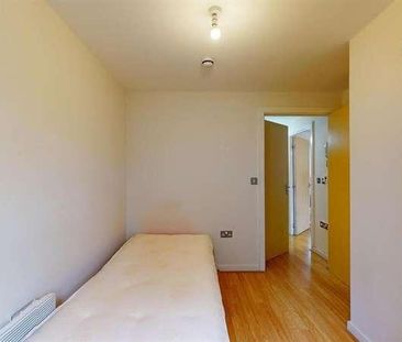 Harry Zeital Way,upper Clapton, E5 - Photo 5