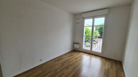 Location Appartement 3 pièces 71m² ORLEANS 45000 - Photo 3