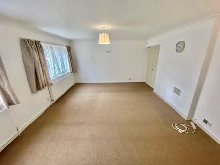 Putnoe Lane, Bedford, MK41 - Photo 2