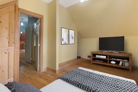 38 Marlborough Avenue - 3 - Photo 3