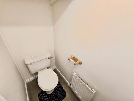 3 bedroom terraced house to rent - Photo 5