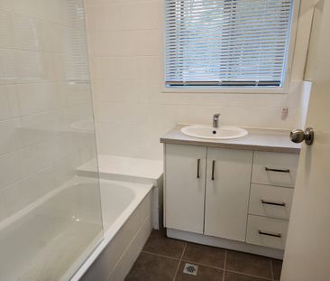 Family Home for Rent - Photo 5