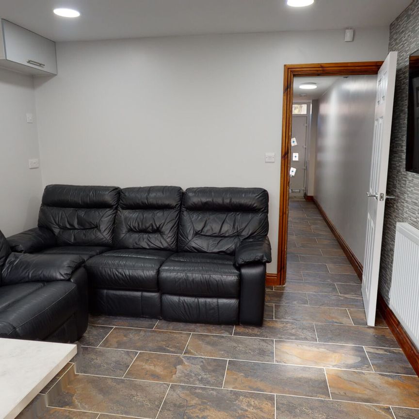 6 Lottie Road Birmingham - Photo 1