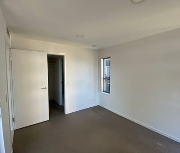 18/42 Sanders Street, Upper Mount Gravatt, Qld 4122 - Photo 5