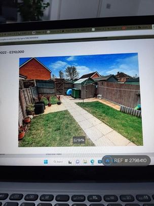 3 bedroom semi-detached house to rent - Photo 1