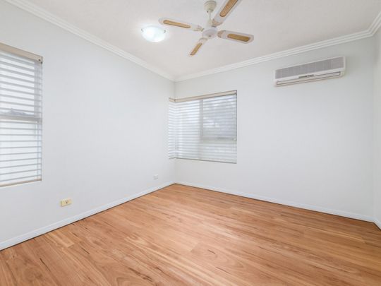 3/2 Oleander Avenue, Biggera Waters - Photo 1
