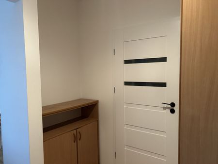 Do wynajęcia kawalerka po generalnym remoncie. - Фото 4
