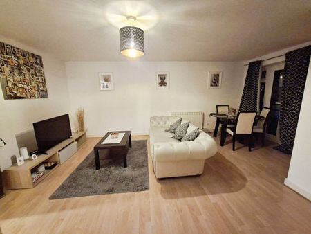 Room in a Shared Flat, Corbidge Court, SE8 - Photo 3