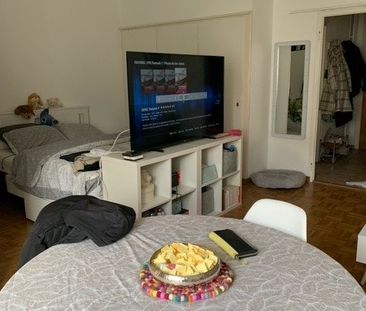 Bel appartement de 1.5 pièces au 1er étage. - Photo 4