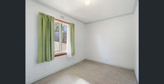 Versatile and well-positioned home - Photo 1