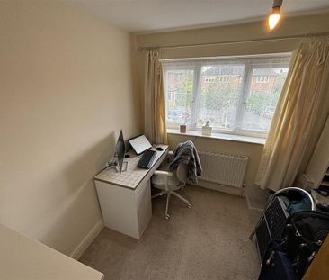 3 bedroom semi-detached house to rent - Photo 5