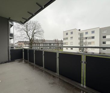 Frisch sanierte 3 Zimmer-Wohnung in zentraler Lage! - Photo 2