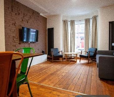 9 bedroom terraced house to rent - Photo 2