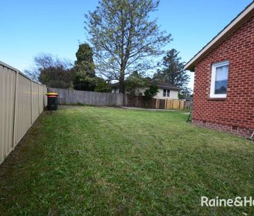 Affordable Three Bedroom - Photo 5