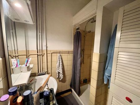 2-slaapkamer appartement met stadstuintje in Borgerhout te huur! - Photo 2