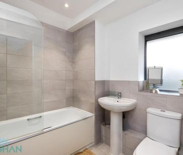 3 bedroom end of terrace house to rent - Photo 5