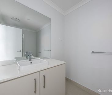 Brand New Townhouse - Photo 5