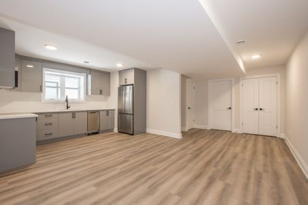 44 Hatter Ave, Welland - All Inclusive 2 Bed Lower Unit - Photo 5