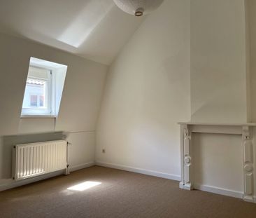 Charmante woning met drie slaapkamers en gezellige stadstuin te Brugge - Foto 3