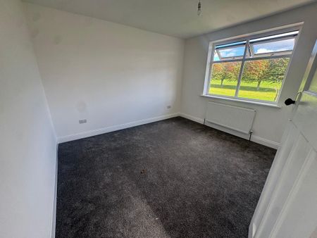 4 bedroom house to rent - Photo 2