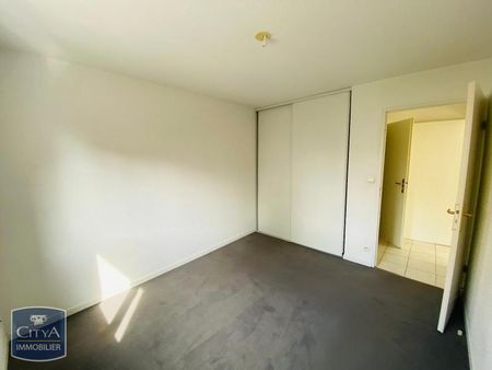 Location Appartement 2 pièces 54m² LOUVROIL 59720 - Photo 2