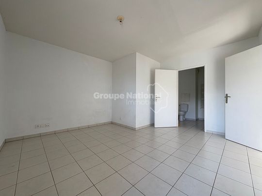 Appartement Istres 2 pièces avec parking et balcon, - Photo 1