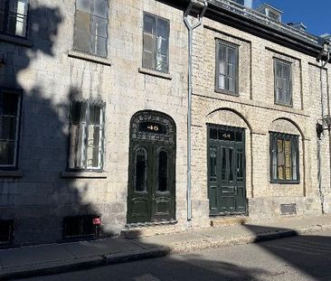 Vieux Québec 4 1/2 sur deux étages - Photo 2