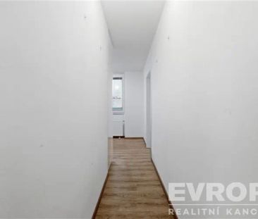 Pronájem bytu 4+1 s balkonem o výměře 79 m - Photo 5