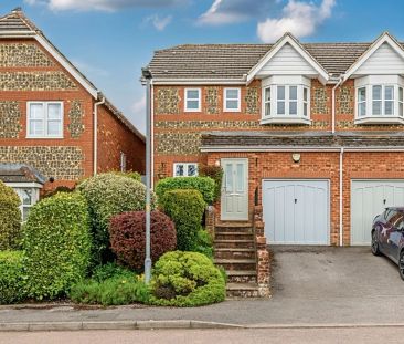 3 bedroom semi-detached house to rent - Photo 2
