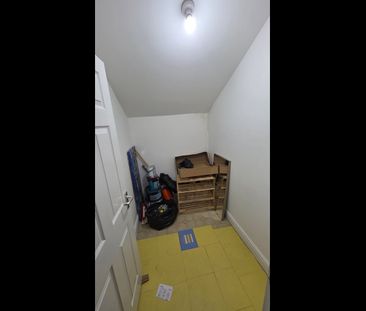 1 Bed Flat, Wellington Street East, M7 - Photo 1