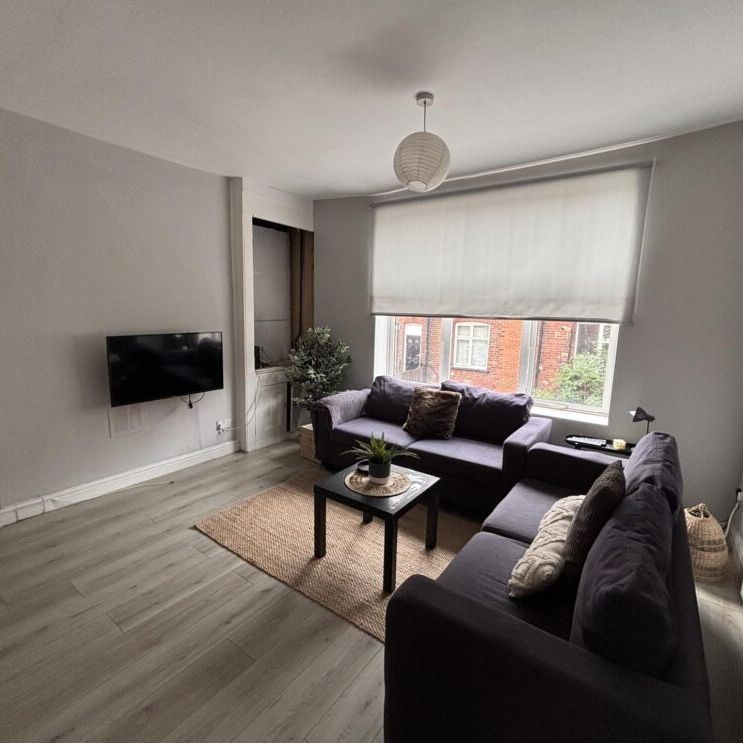 56 Richmond Mount, Leeds, LS6 1DF - Photo 1