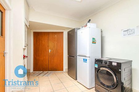 Lilac Crescent, Beeston, NG9 - Photo 2