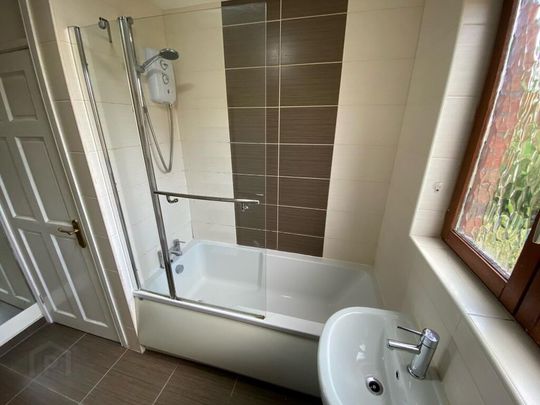 10 The Pines, Culcavy Road, Hillsborough, BT26 6NT - Photo 1