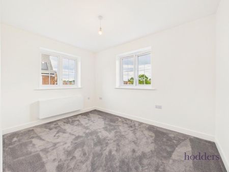 4 bedroom detached house to rent - Photo 2