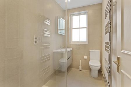 3 bedroom flat to rent - Photo 2