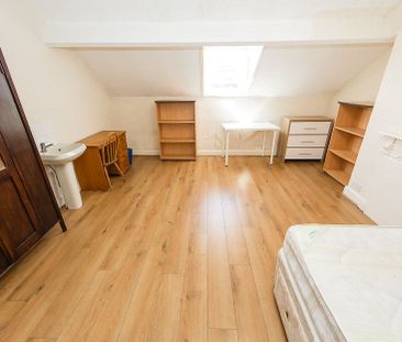 Claremont Villas, Hyde Park, Leeds - Photo 2