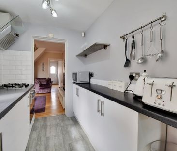 2 bedroom house to rent - Photo 2