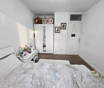 Room in a Shared Flat, Hampstead Road, NW1 - Photo 3