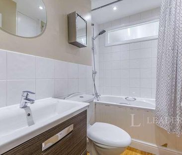 St Marys, Victoria Road, Weybridge, KT13 - Photo 6