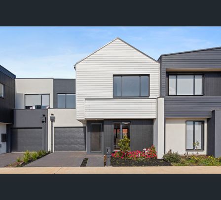 14 Luxe Terrace, Point Cook, Vic 3030 - Photo 1