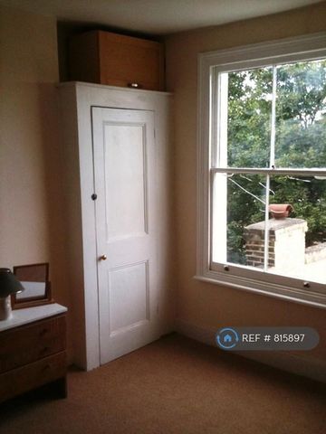 4 bedroom terraced house to rent - Photo 3