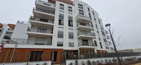 Location Appartement 2 pièces 46m² ROSNY SOUS BOIS 93110 - Photo 4