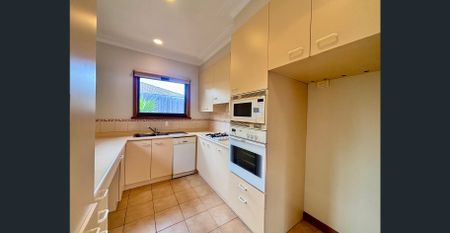 A Bright & Convenient Lifestyle - Photo 5